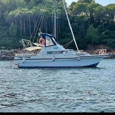 Boat & Breakfast Freebird Sul Mare Tekne Àrbatax